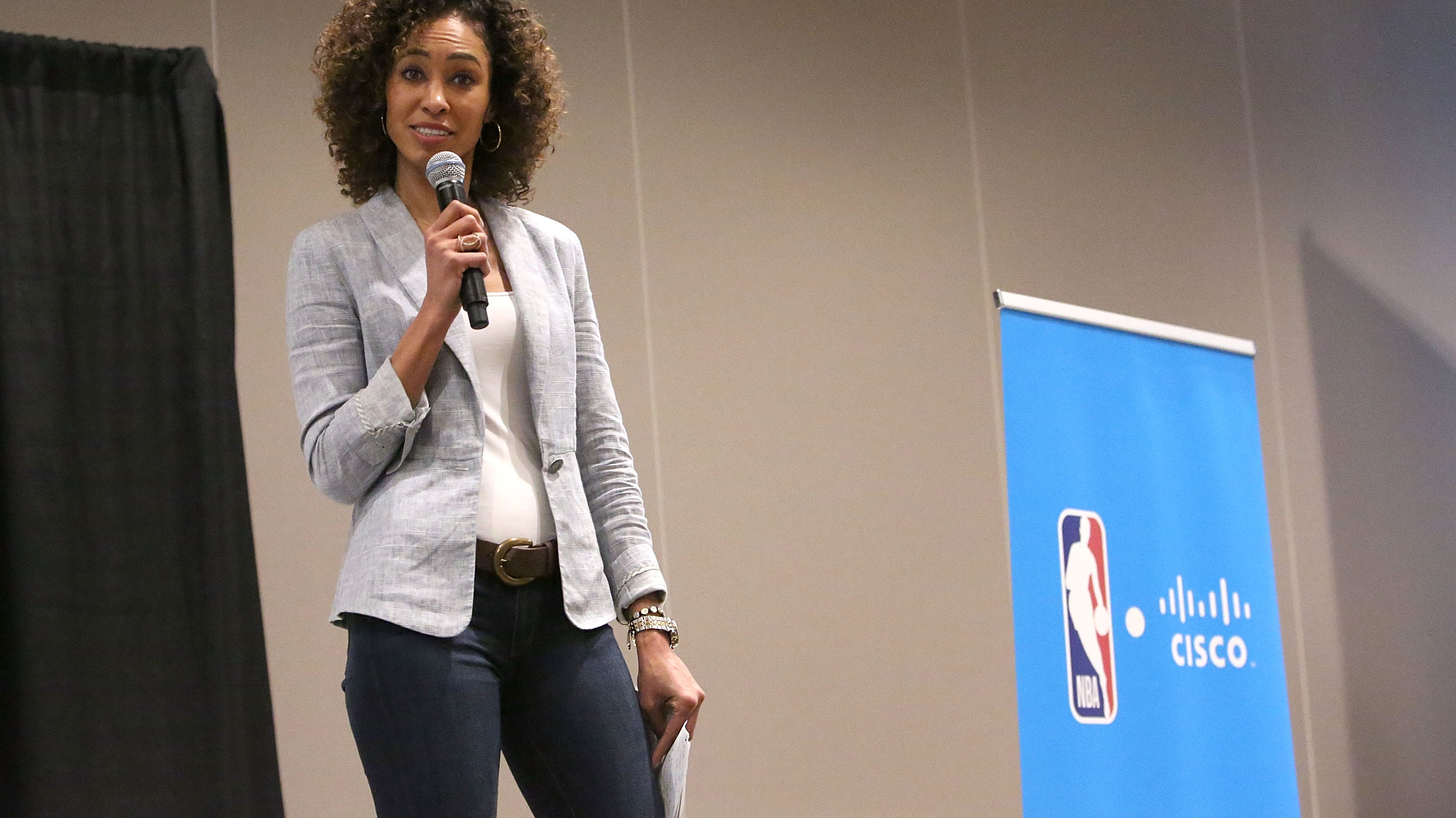 Sage Steele suing ESPN over response to vaccine, Obama remarks