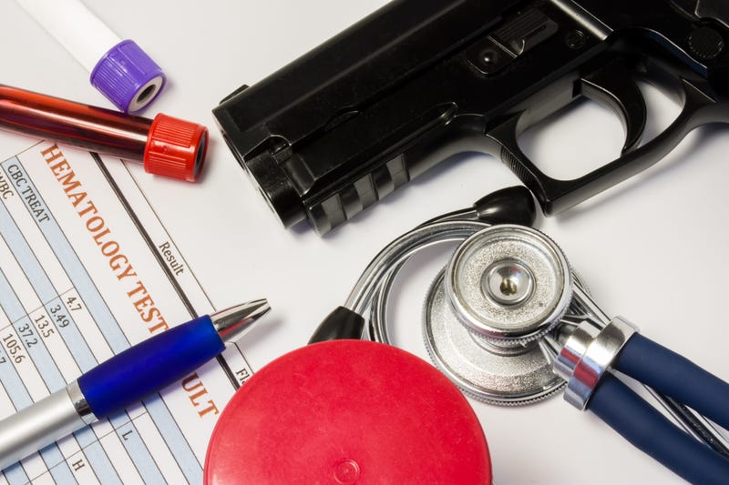 Dallas doctor facing five felony indictments for holding a family at gunpoint