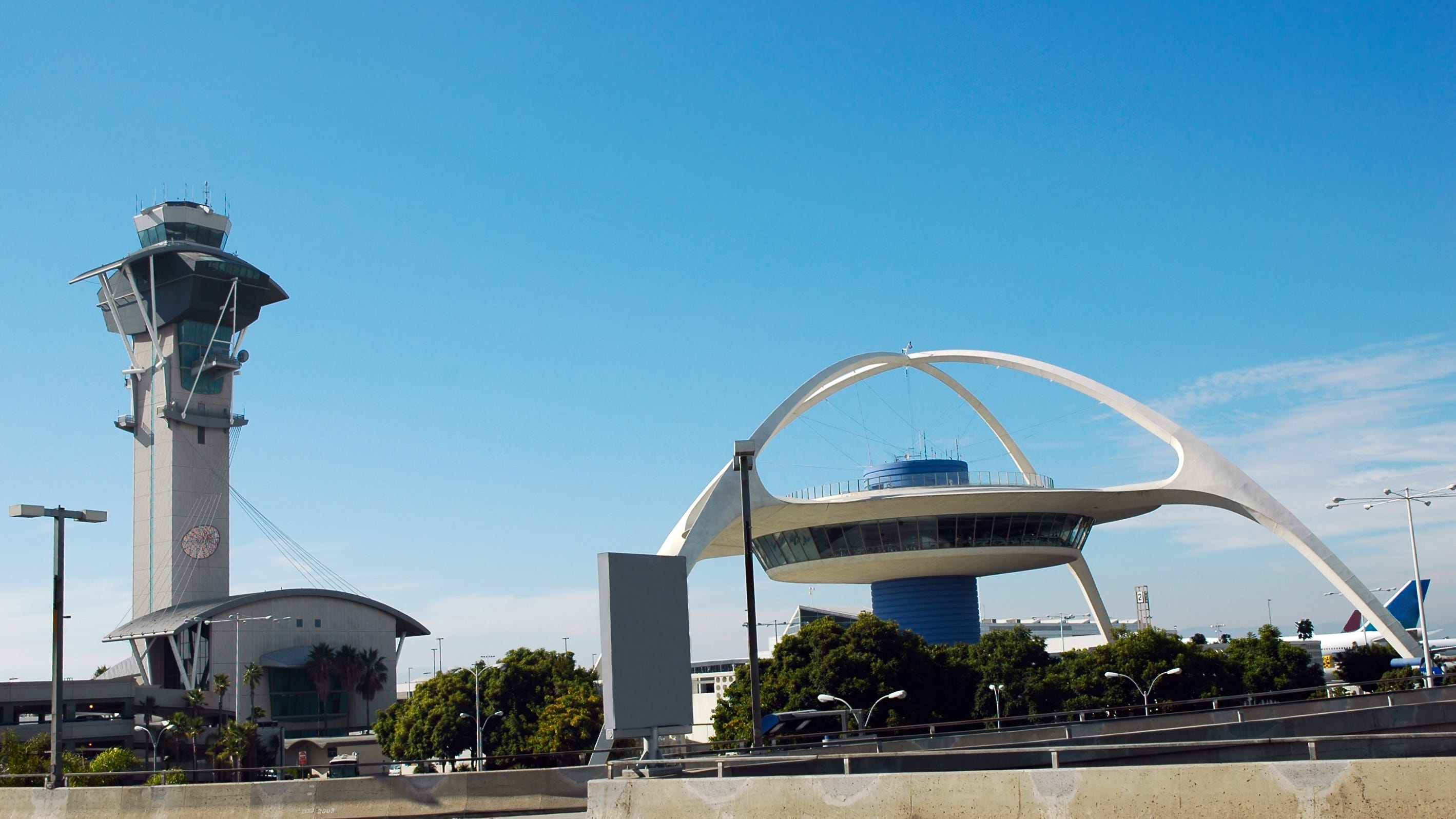 Drone detection technology tested at LAX