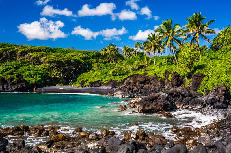 Waianapanapa State Park