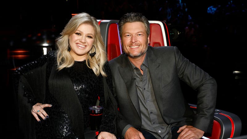 Kelly Clarkson and Blake Shelton