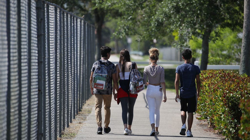 Parents ridicule Bay Area high school after poorly managed bomb threat