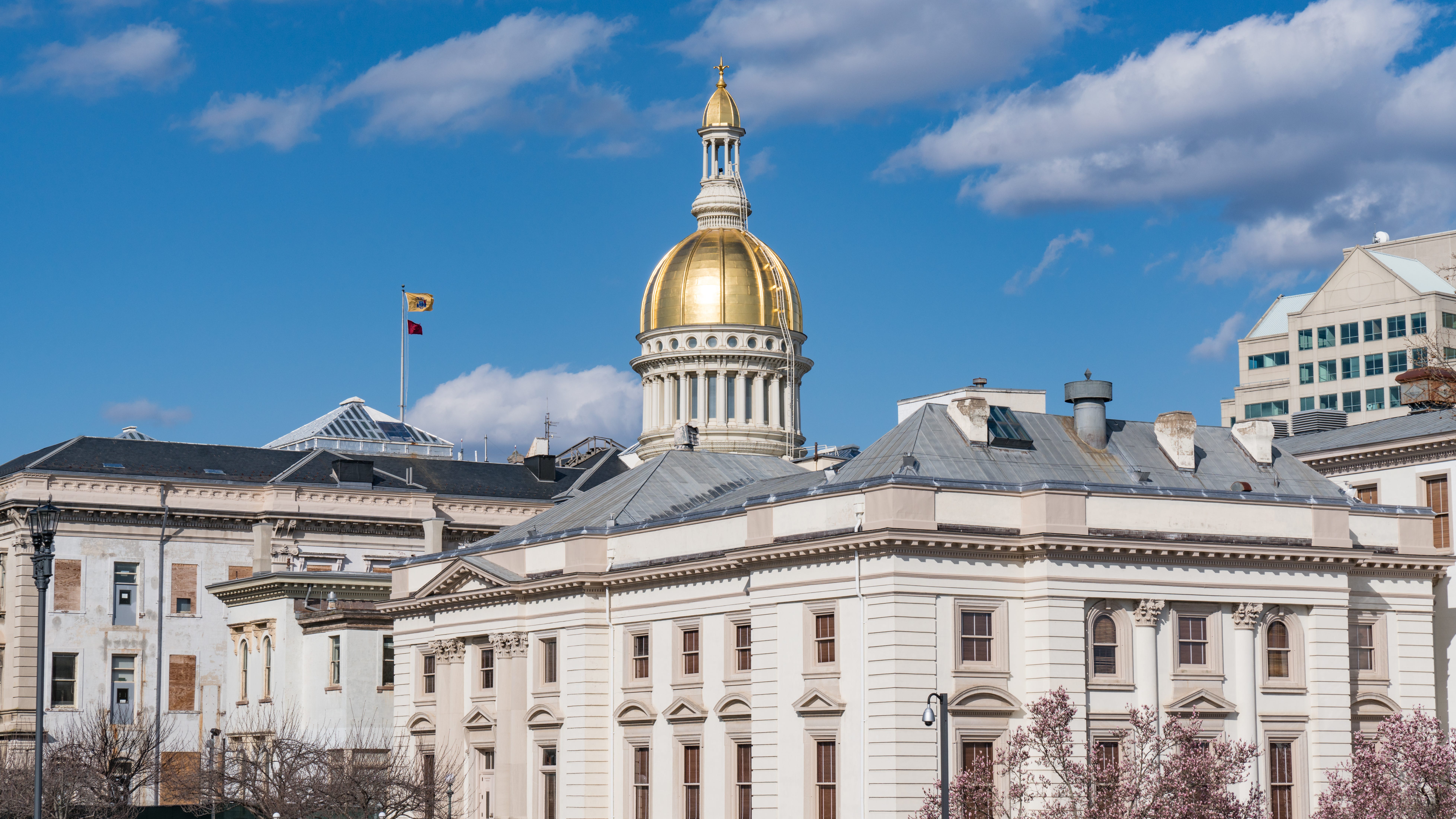 Dems hit pause button on abortion legislation at request of activists