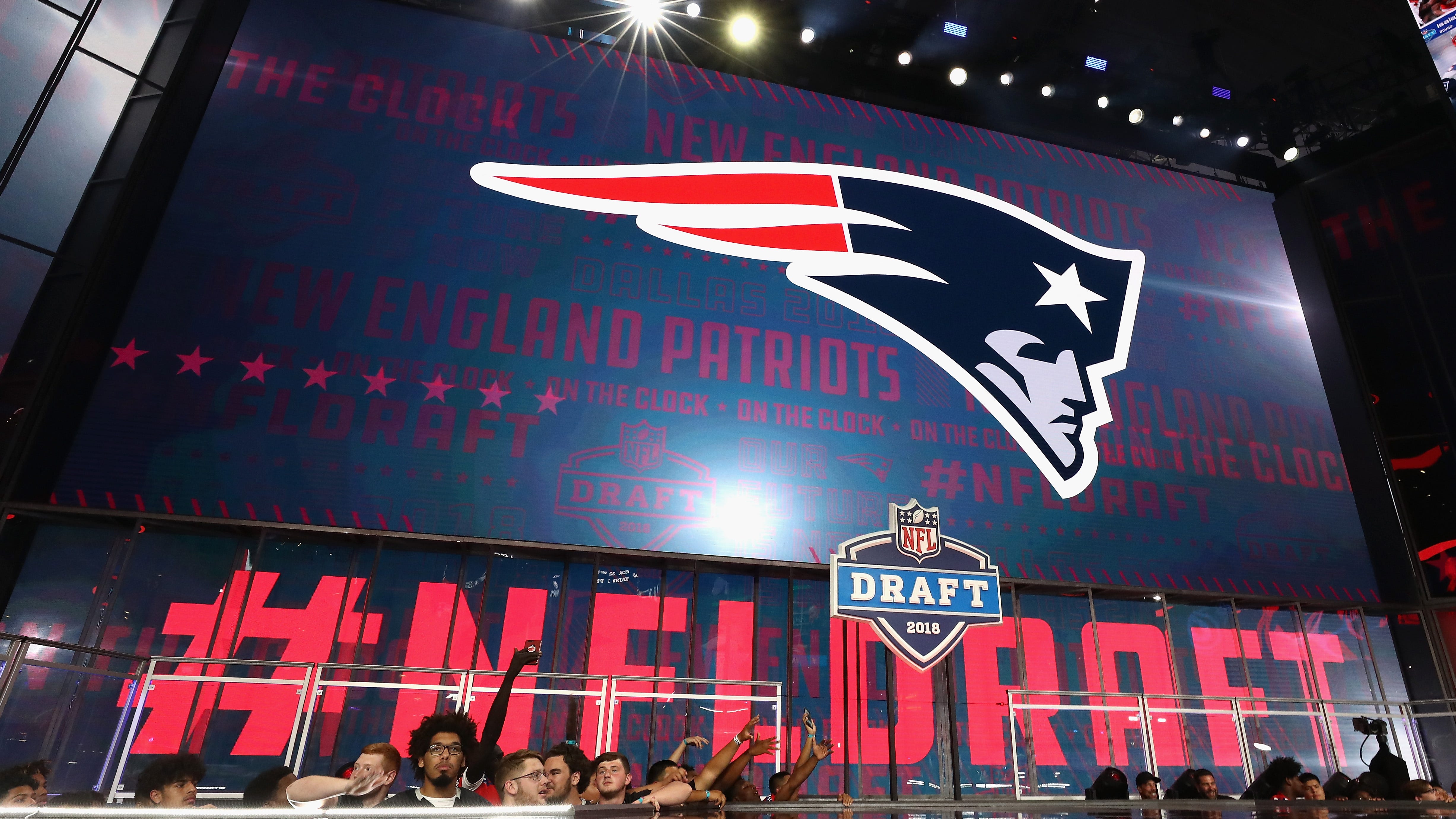 This draft expert ‘loved’ the Patriots' first-round pick: 'Cole Strange is awesome'