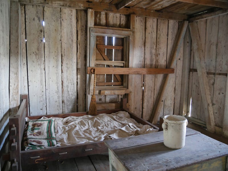 FILE: Log cabin.