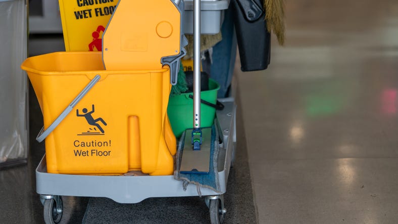 janitor bucket