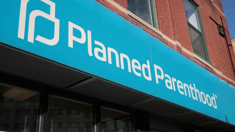 Downstate Illinois abortion clinics expect number of patients to double following Supreme Court decision
