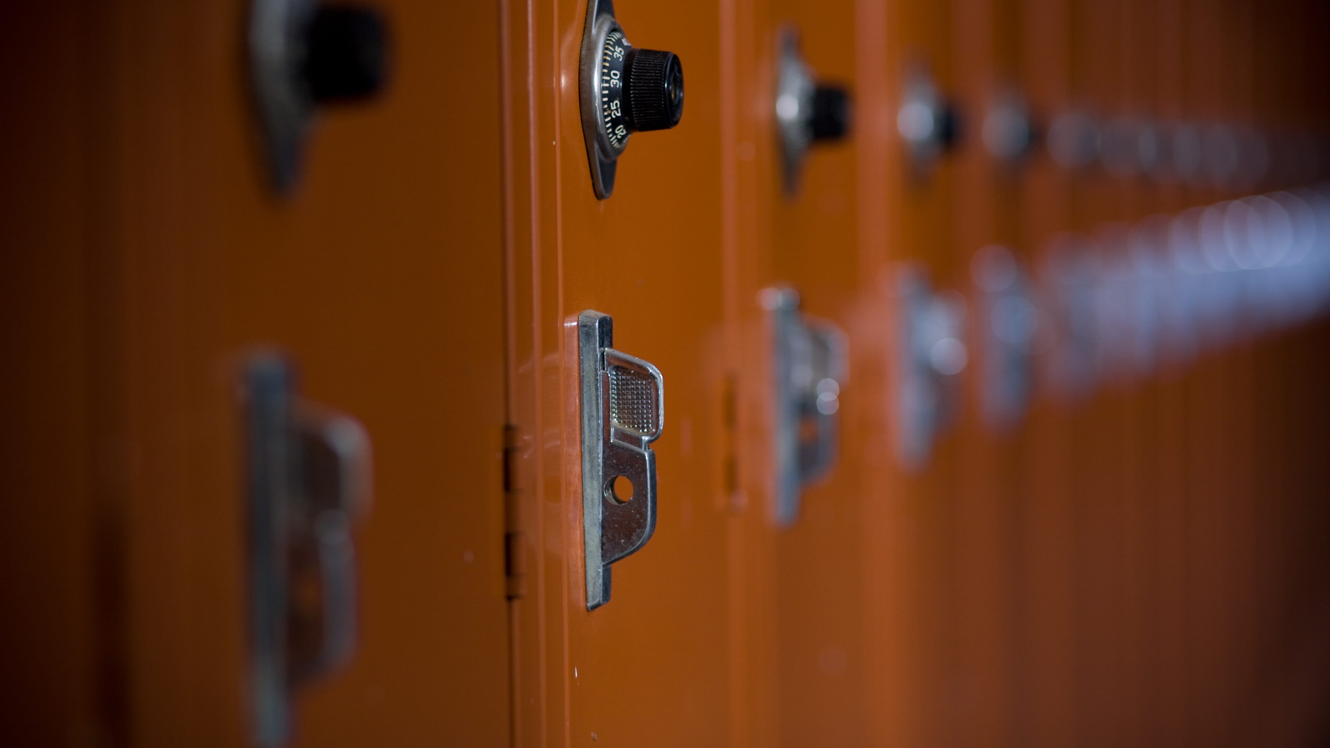 Wayne County student charged with making school threat on last day before Christmas break