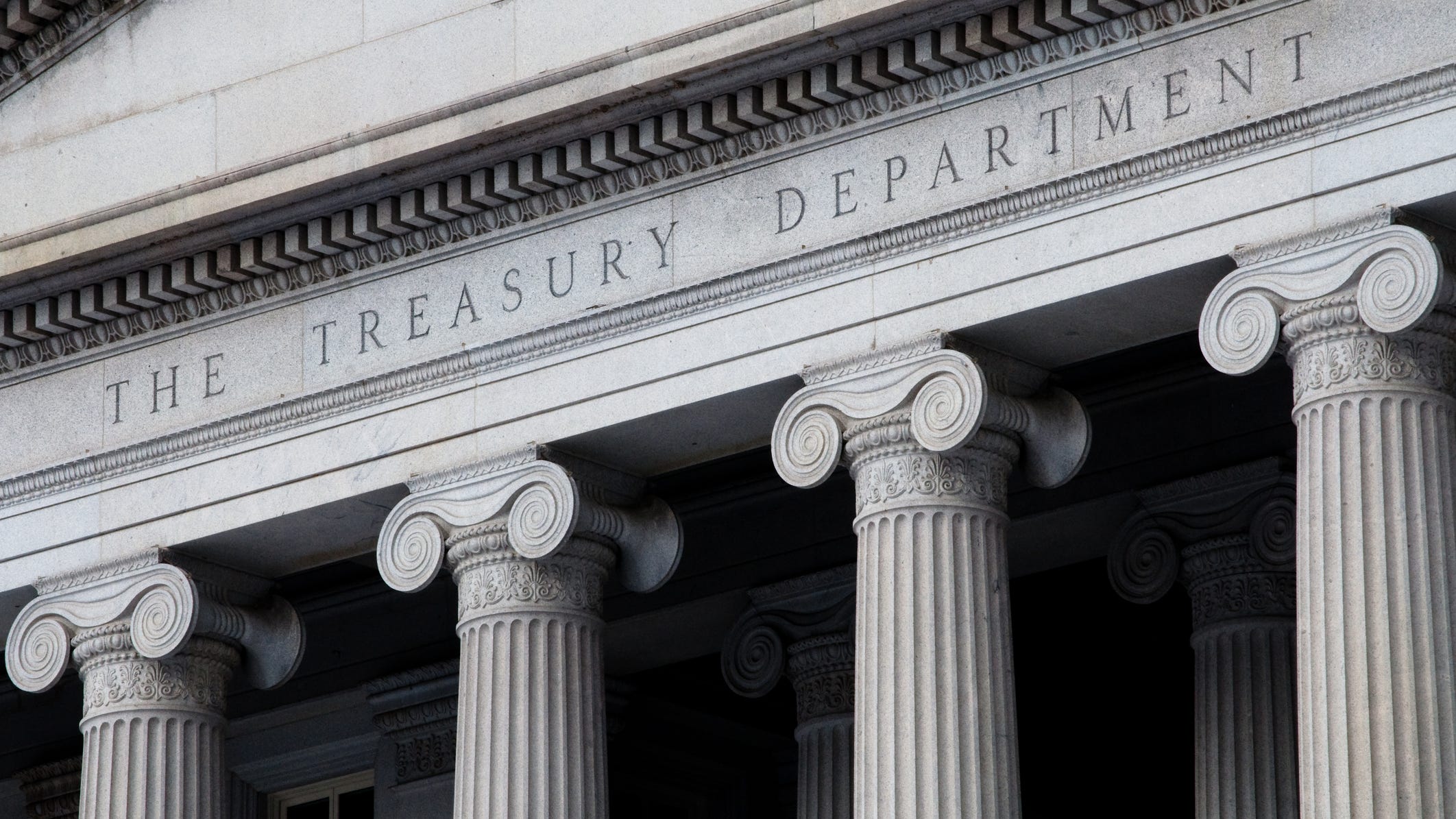 US national debt tops $31 trillion; here's what that means for you