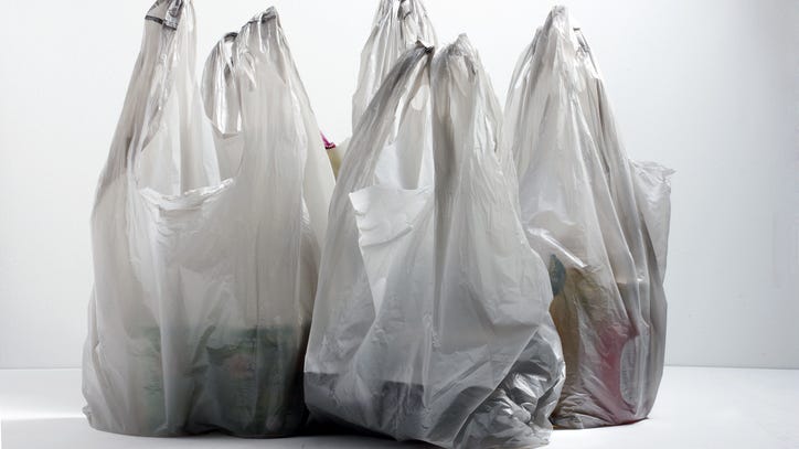 Single-use plastic bag ban begins in Delaware