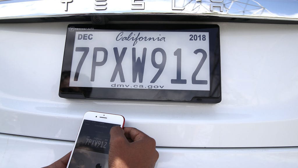 Californians can now use digital license plates. Here's how it works.