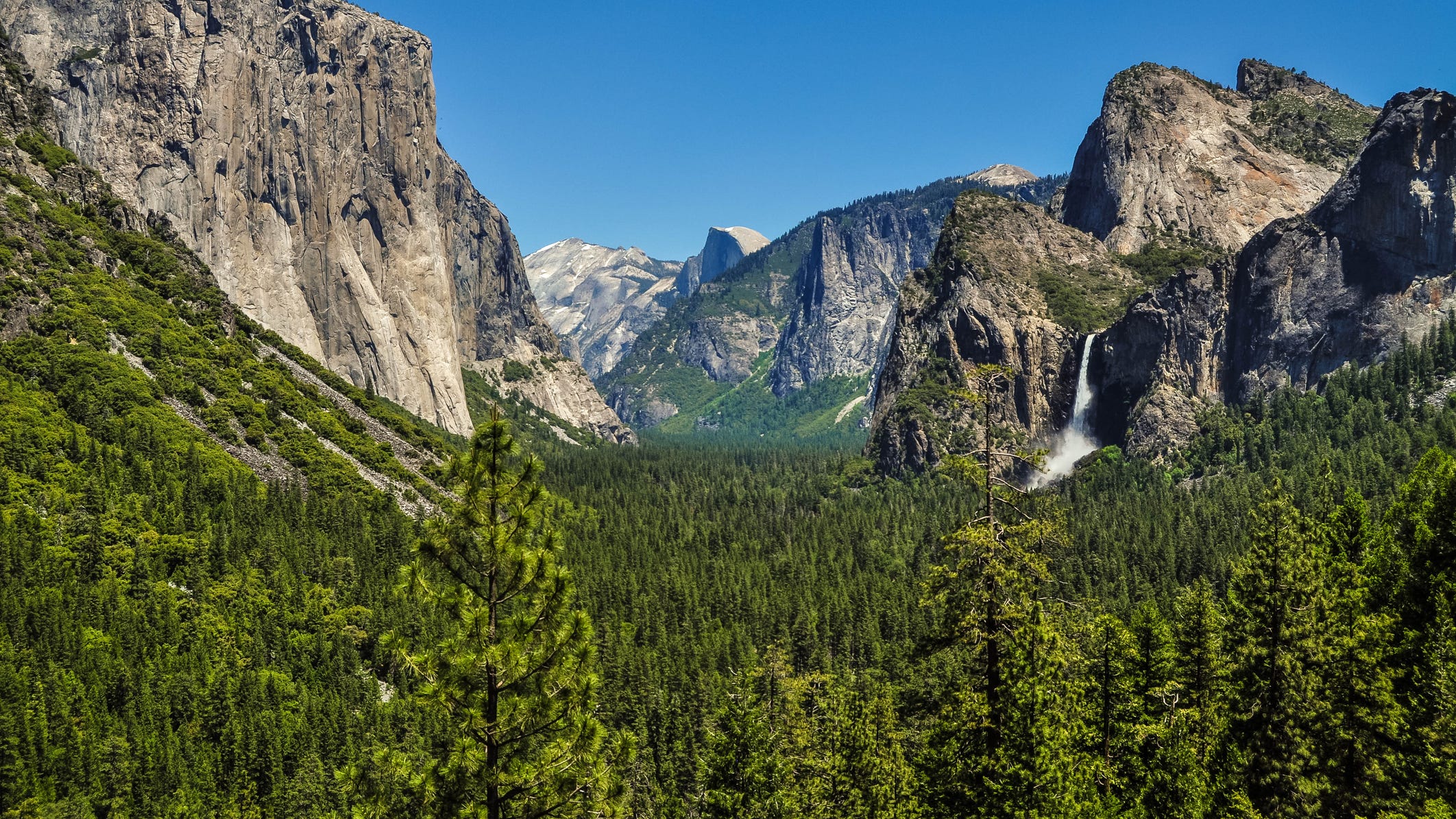 Mystery surrounds death of California family hiking Yosemite