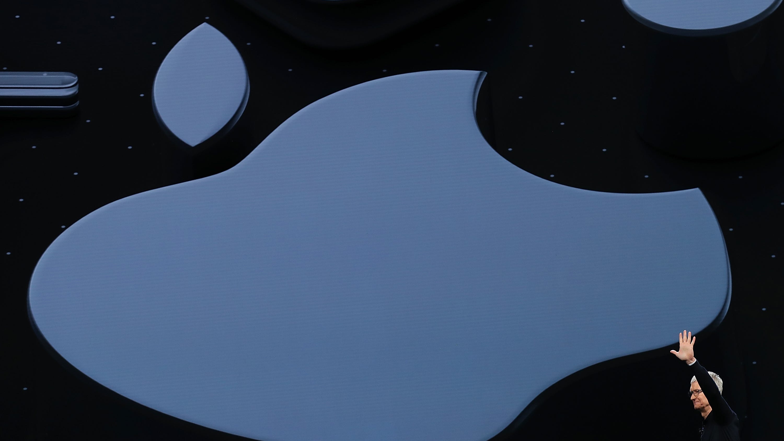 Apple unveils digital driver's licenses, partners with TSA for faster airport screenings