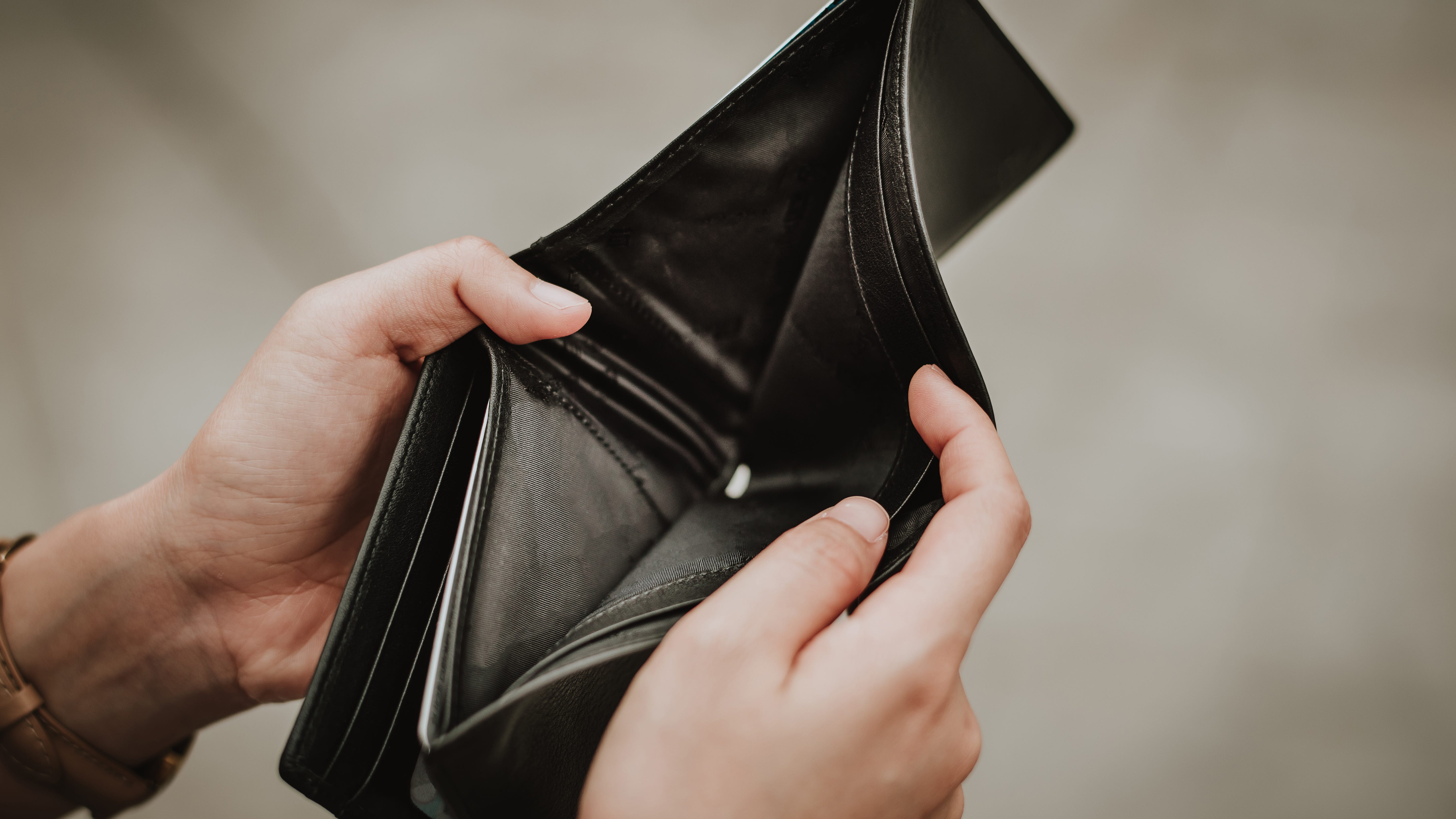Most Americans can’t pay for emergency with savings: Survey