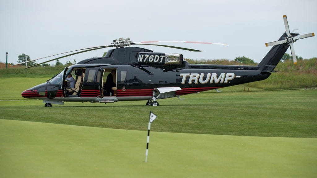 Judge temporarily blocks de Blasio from evicting Trump from Bronx golf course