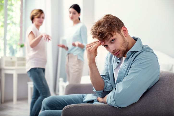 Man meeting girlfriend's mom