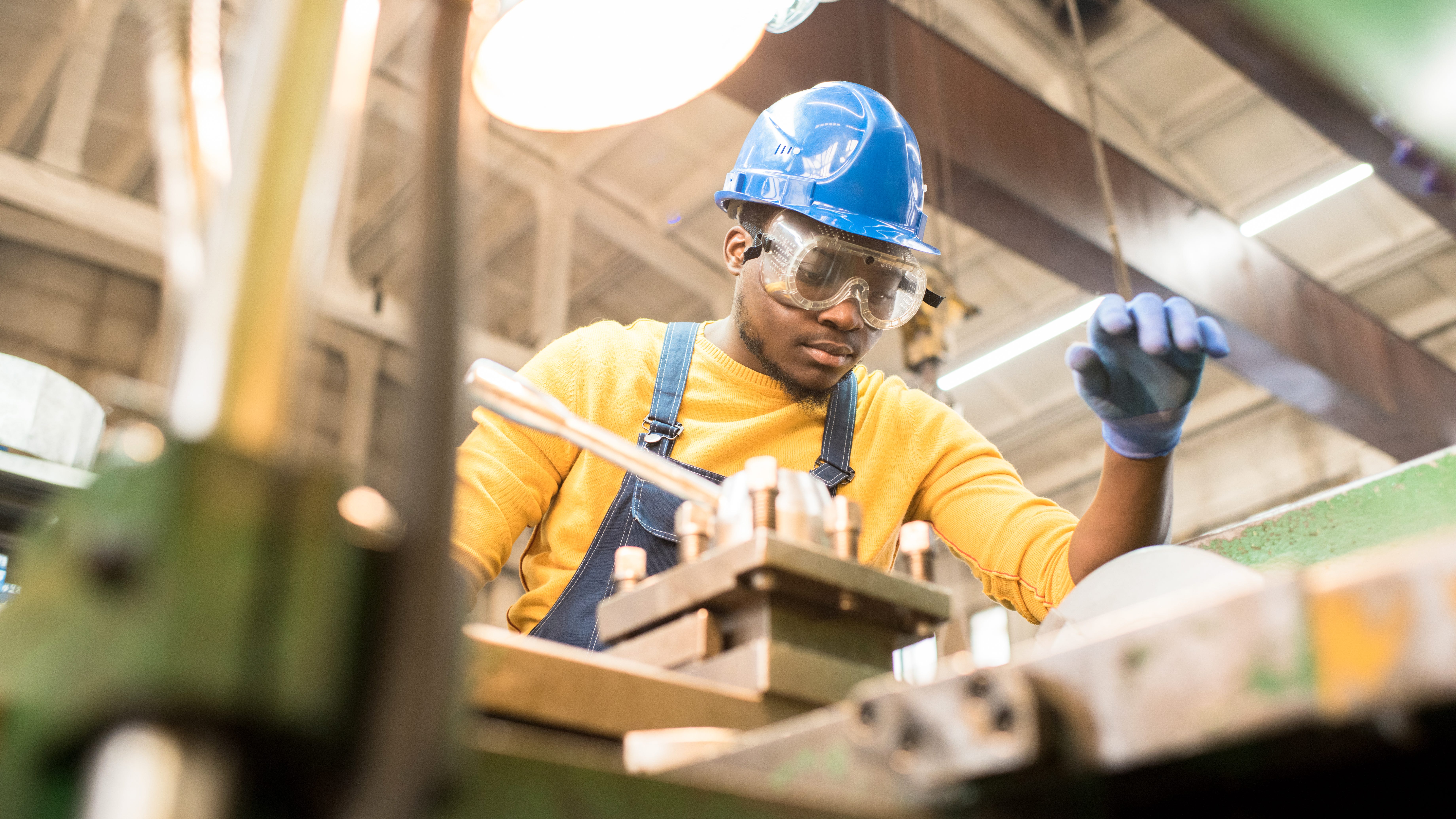 Philly schools offer vocational tech grads 2nd chance at certification