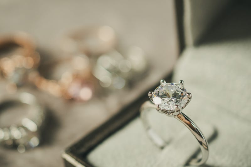 Dream Rings Come True As Woman Swallows Engagement Ring 