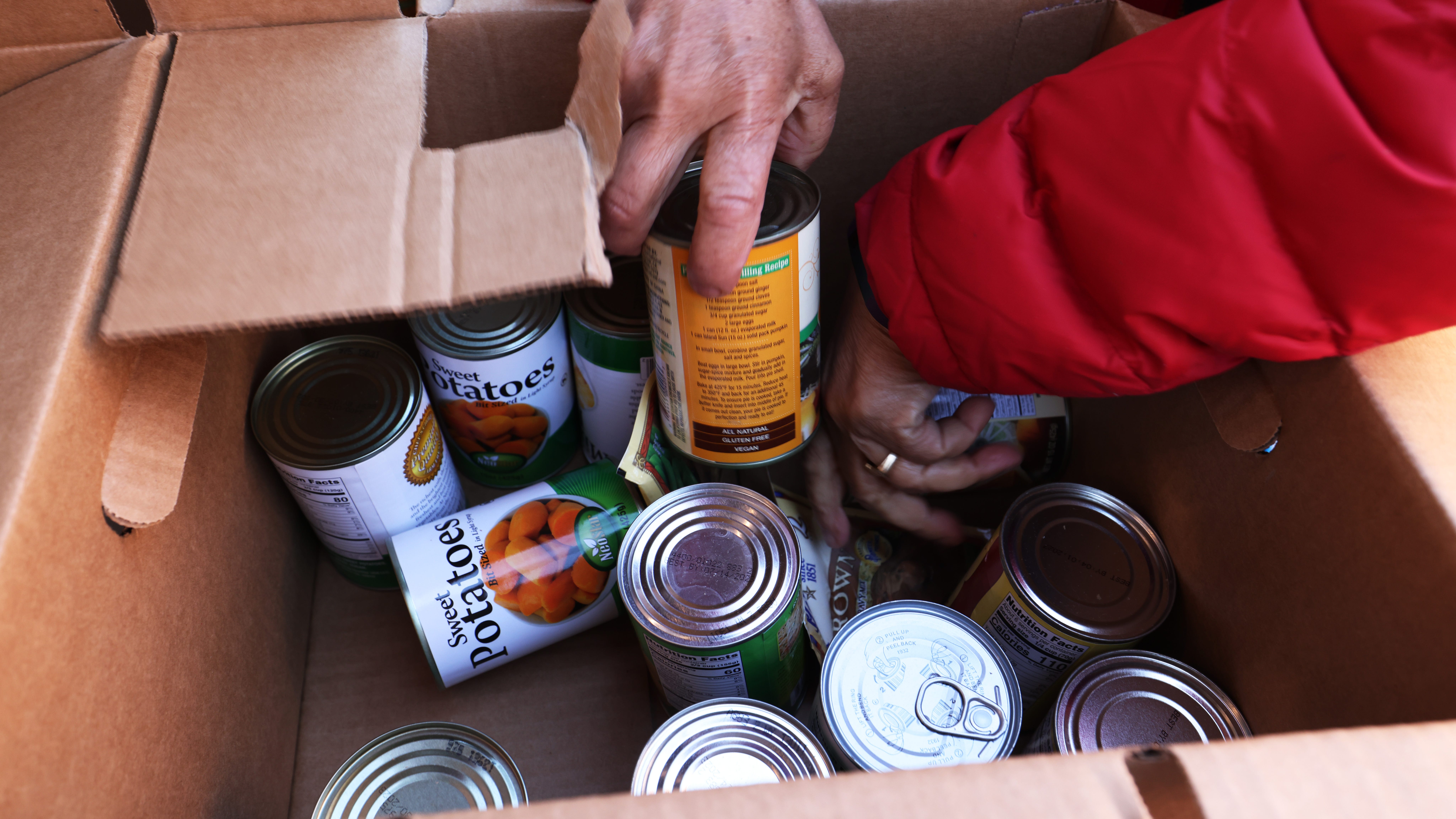 Suburban food bank predicts food insecurity for thousands of locals