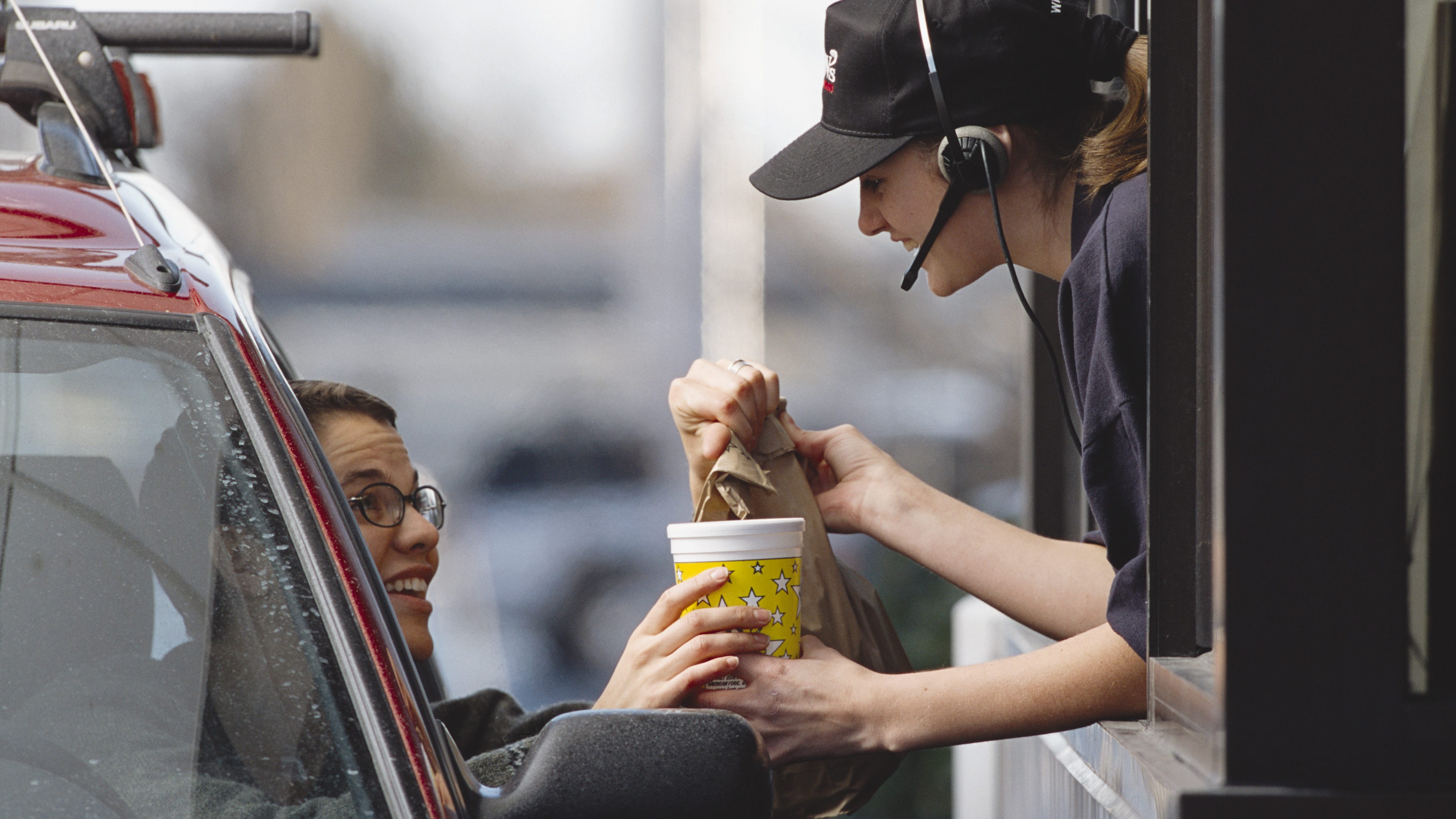 California signs law to protect fast food workers; some don't agree