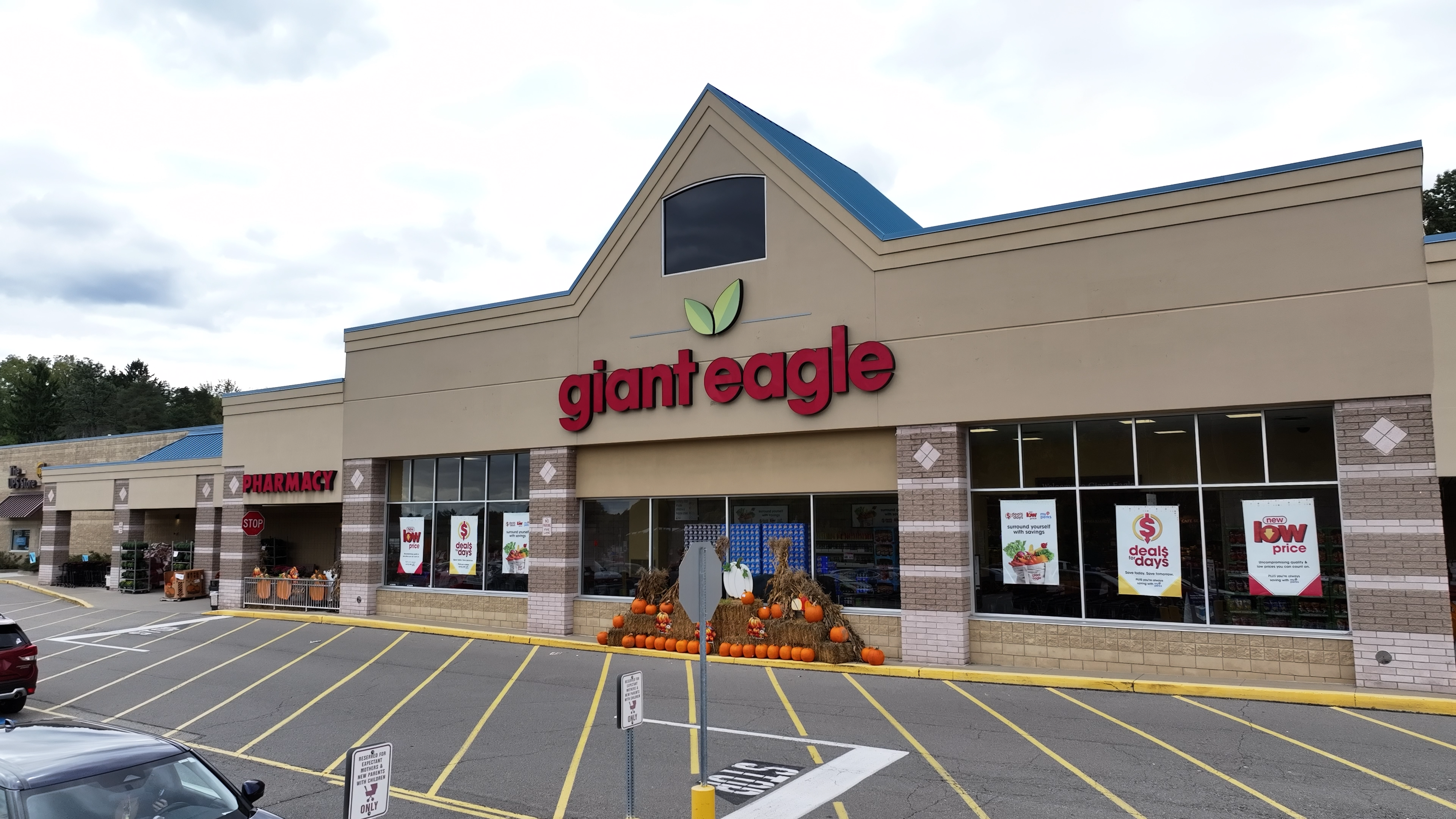 Giant Eagle offering gift cards in exchange for spare pennies