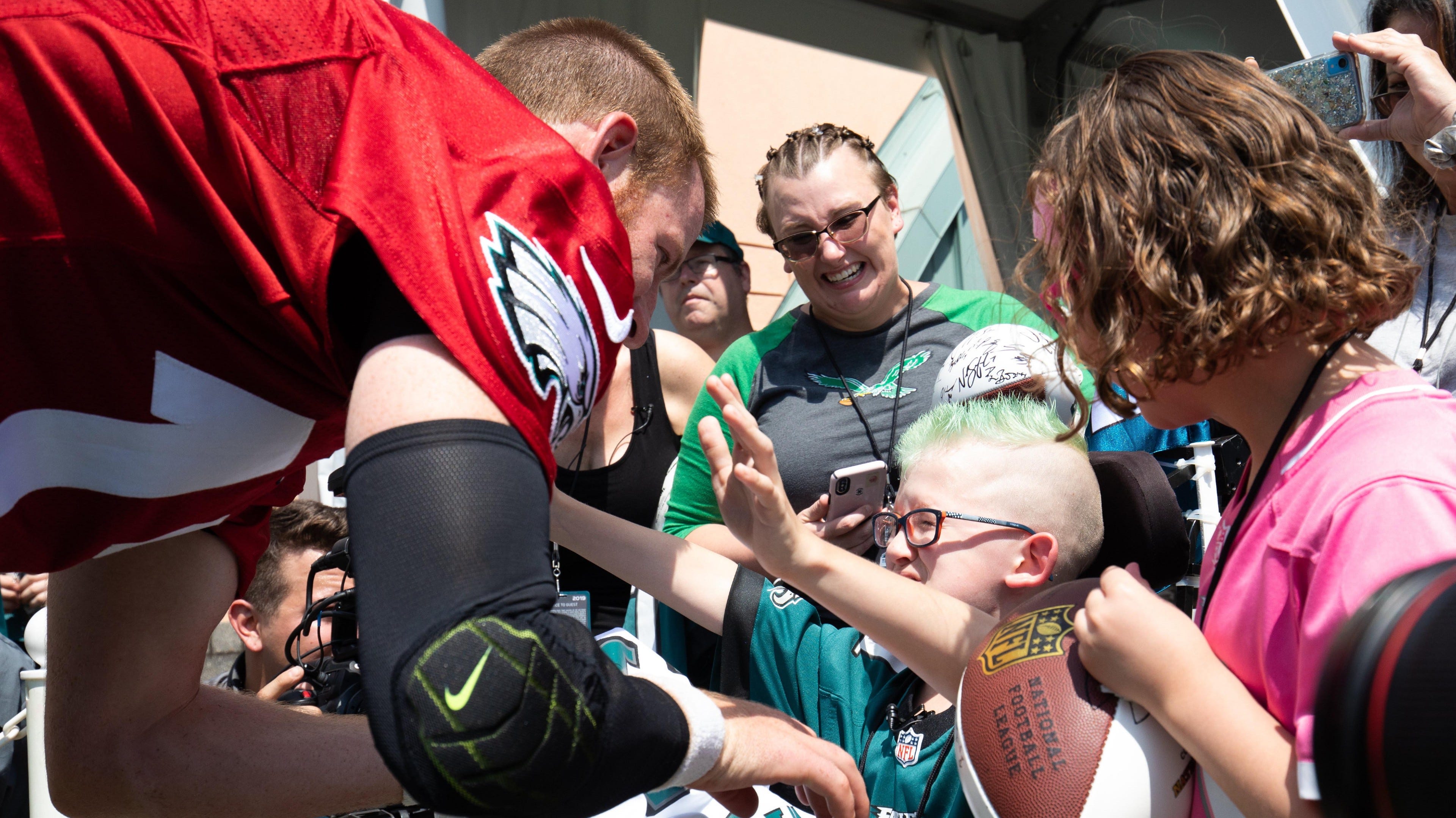 Mother of Wentz fan Giovanni Hamilton issues statement after her son receives threatening tweets