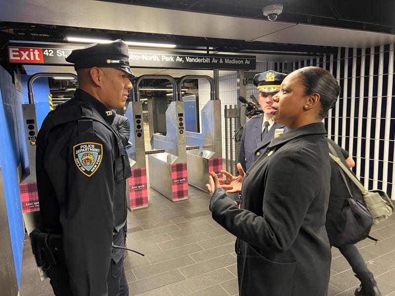 The commissioner and transit chief got off at Grand Central Station