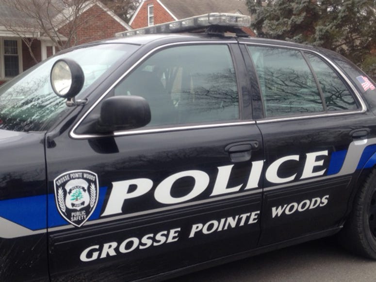 Grosse Pointe Woods police car