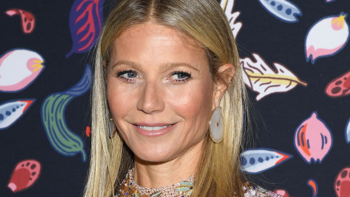 Gwyneth Paltrow and Daughter Apple Martin Are Twinning in Summer Selfie