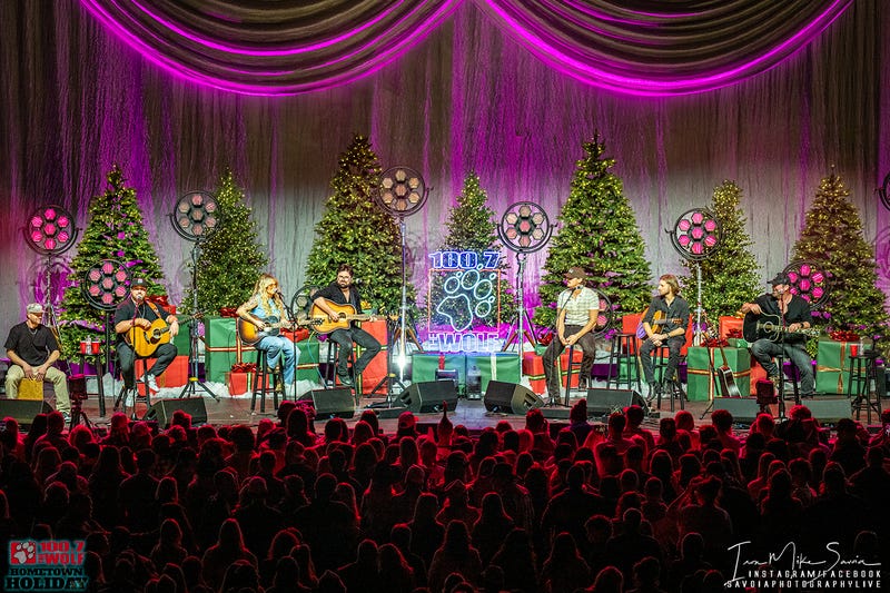 Photo Gallery: Hometown Holiday 2025
