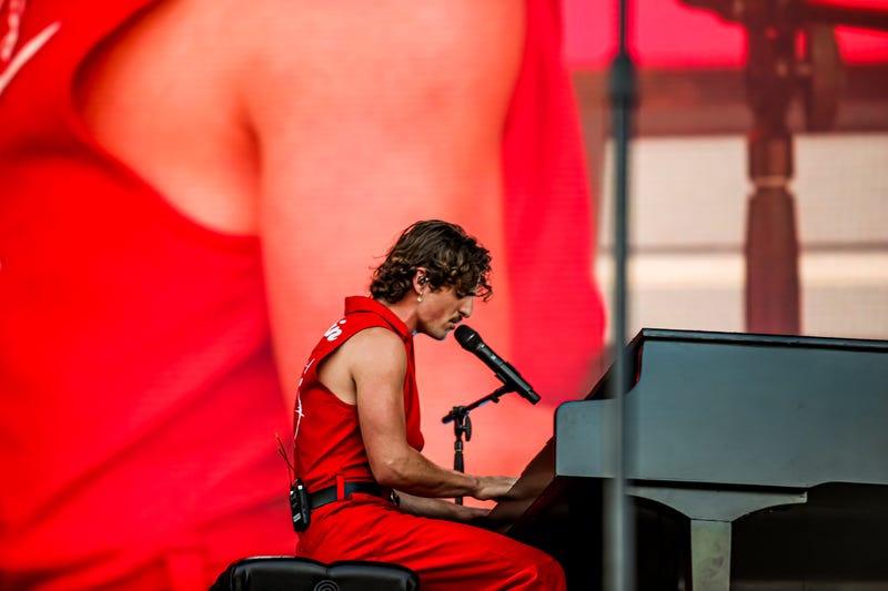 Benson Boone performs at ACL Fest 2024