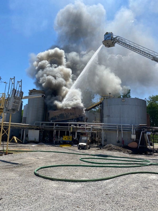 Fire in asphalt tank in Hazelwood