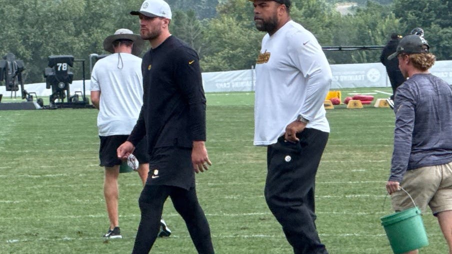 Report: Cam Heyward not fully practicing, in contract dispute