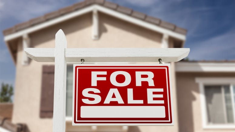 Texas home goes viral on Zillow thanks to haunted house décor