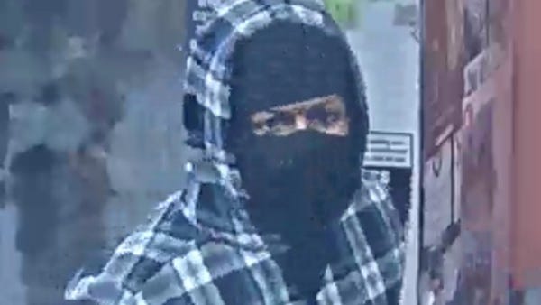 Police searching for unidentified man wanted in murder at Detroit market [VIDEO]