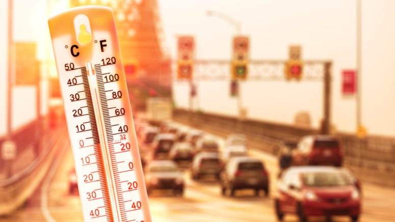 Texas road melts due to heat, causing traffic backup