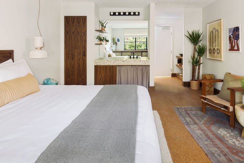 Silver Lake Pool & Inn in Los Angeles