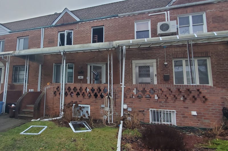 A house fire in Queens sent 8 to the hospital early Saturday morning.