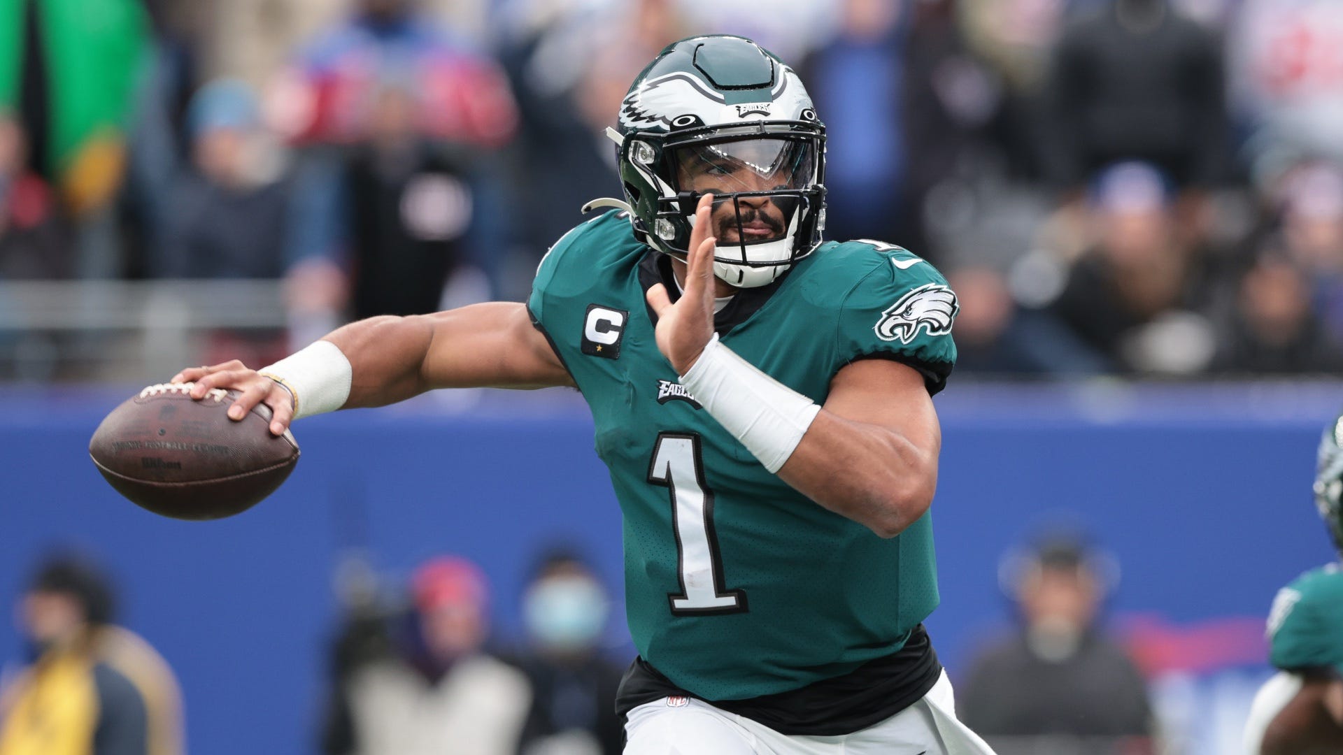 Eagles should start Jalen Hurts, leave no doubt in latest quarterback controversy