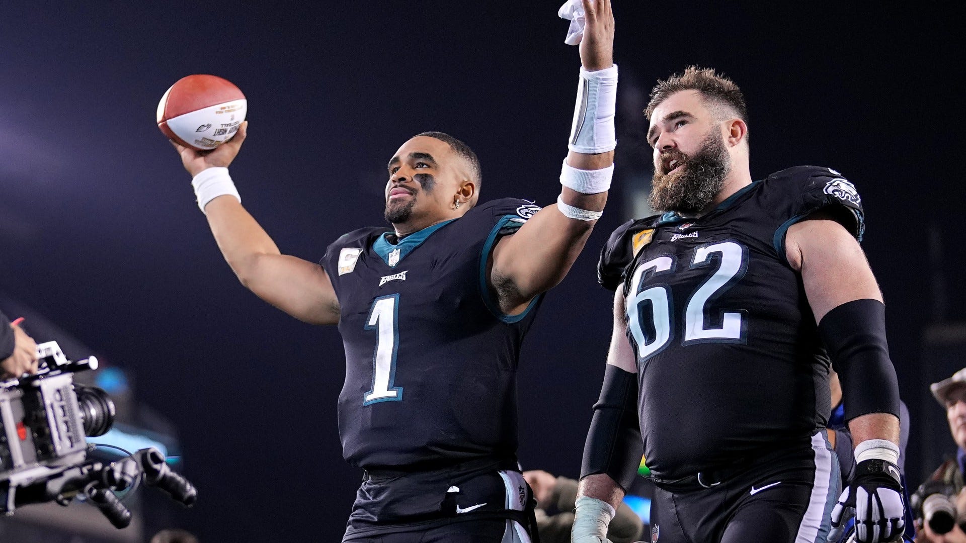 Kelce on Parsons: ‘You can’t deny the greatness of Jalen Hurts’