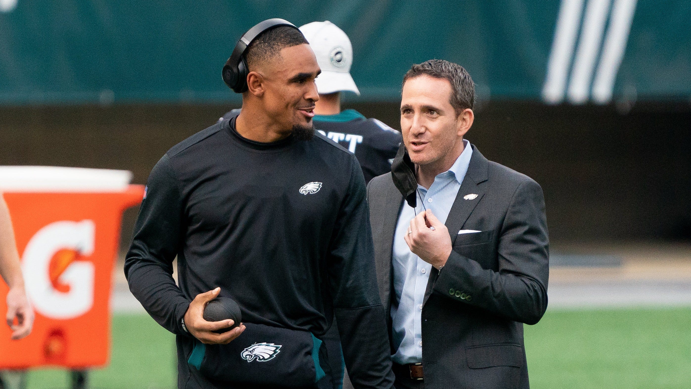 Rumor: Eagles could take QB with No. 6 pick