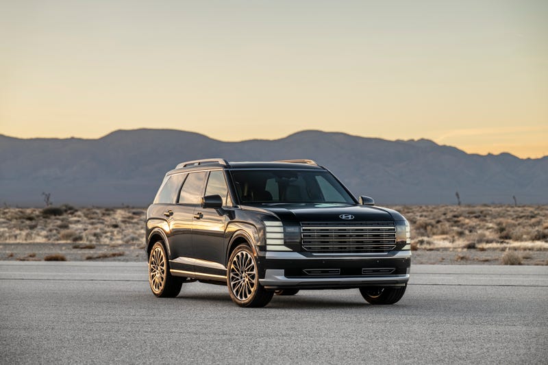 AutoBeat Reporter Jeff Gilbert considers the Hyundai Palisade to be the top vehicle of 2025