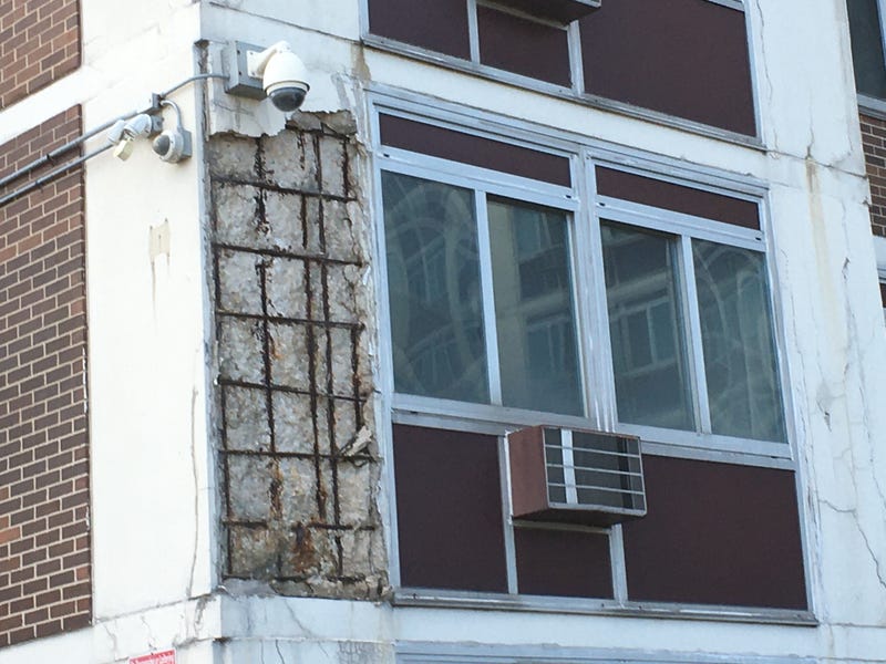 Nearly 100 residents of nine-story, low-income senior apartment building in East Chicago have been evacuated because engineers fear the building could collapse.