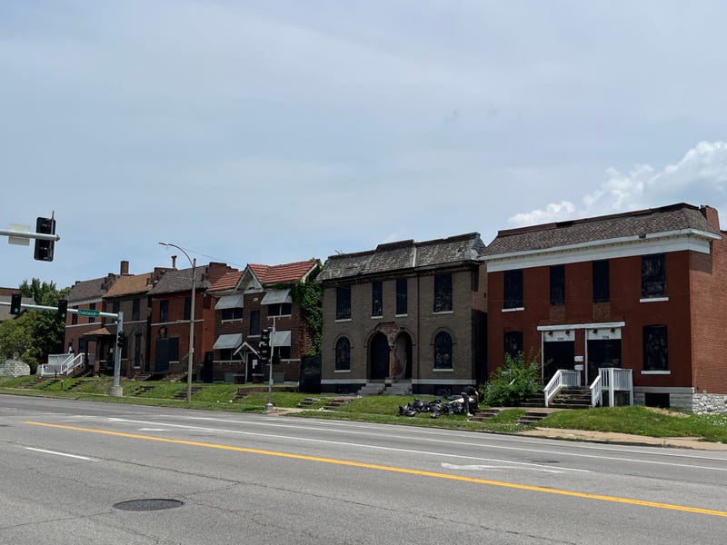 Houses along Kingshighway and Oakland Ave, St Louis, MO