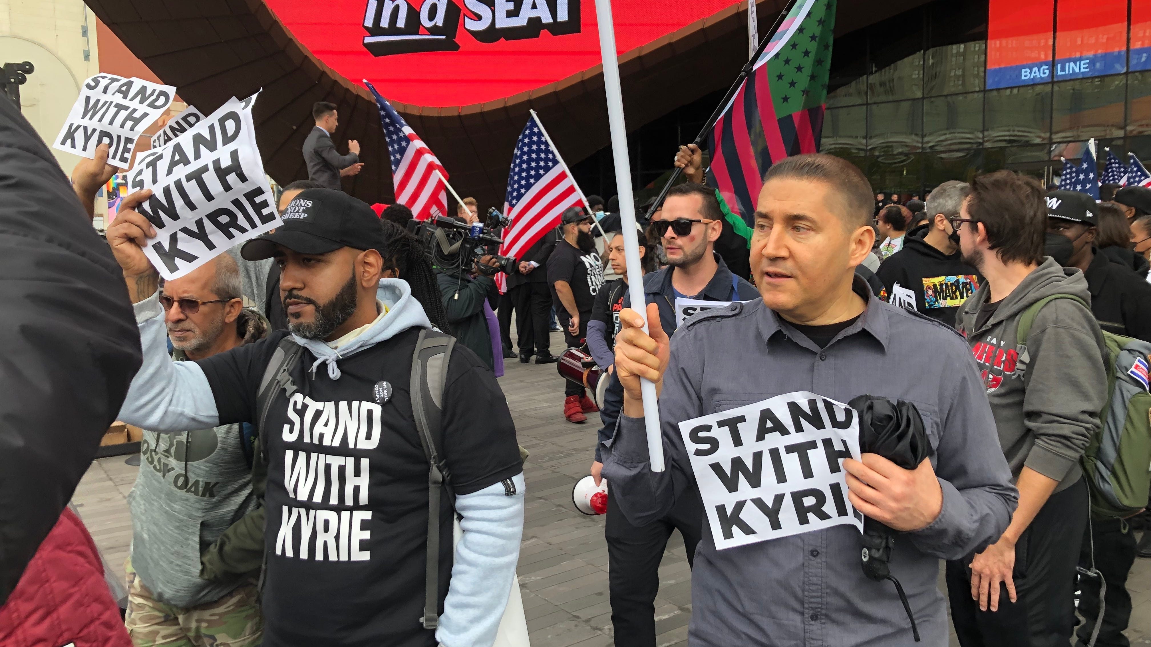 VIDEO: Anti-vaccine protesters clash with security outside Brooklyn Nets home opener