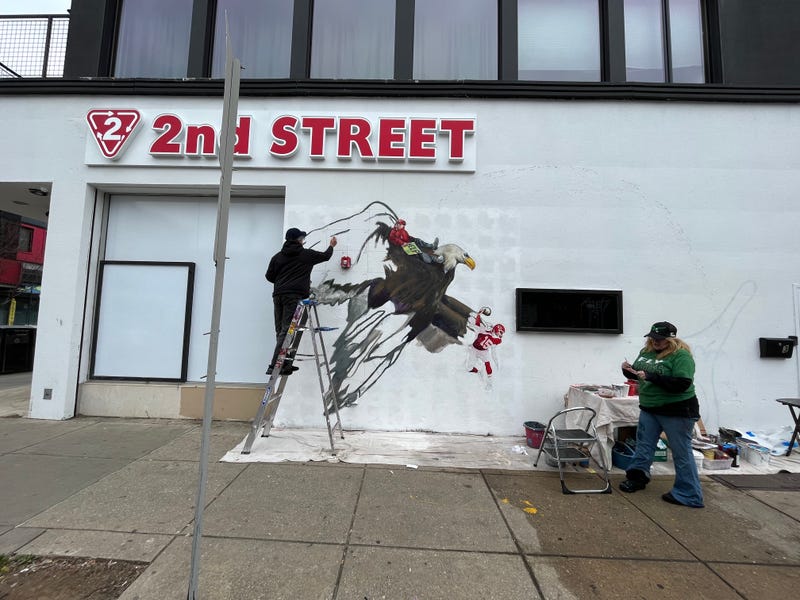 eagles mural on 2 street
