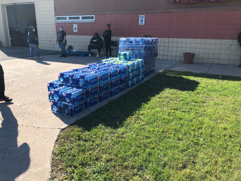 Schools and restaurants closed as Dixmoor deals with water crisis for fifth day