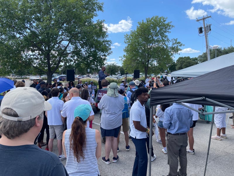Citizens and advocates rally ahead of redistricting hearing