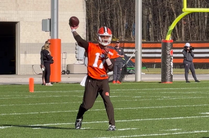 Browns rookie quarterback Dorian Thompson-Robinson throws during practice on November 15, 2023.