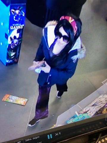 Woman stabs 7-Eleven worker in LI robbery